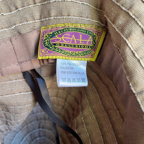 Scala Hat One Size - packable, striped‎ polyester hat - tan with white stripe. - Picture 3 of 3